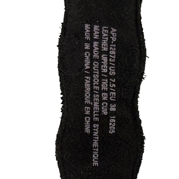 Taos Women’s Mary Janes. Size 7.5 - Picture 14 of 16